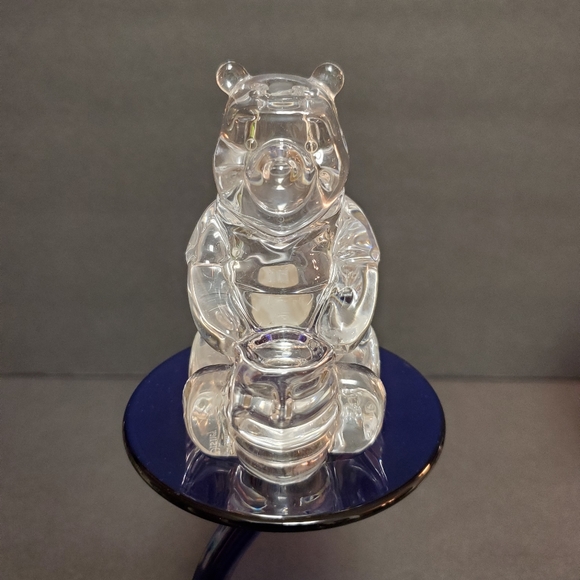 Lenox Disney Pooh Salt and Pepper Shaker - Picture 2 of 11